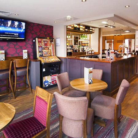 Premier Inn Stratford Upon Avon Waterways Exterior photo