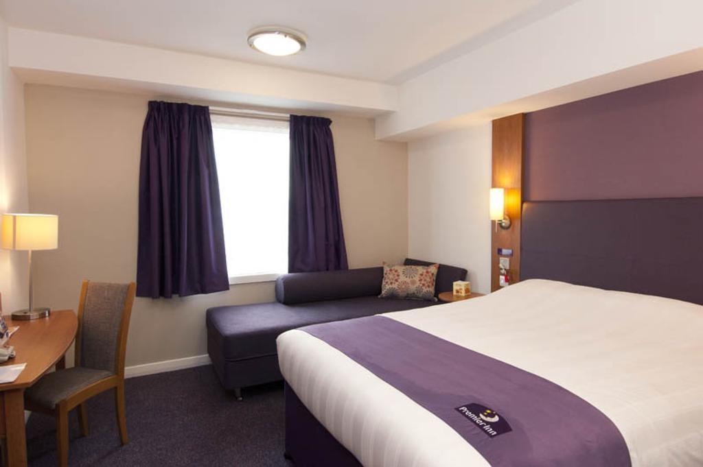 Premier Inn Stratford Upon Avon Waterways Room photo