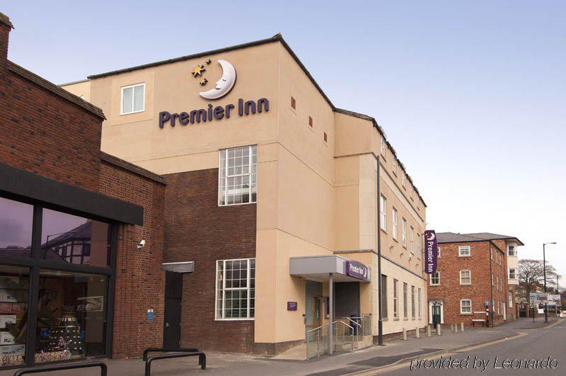 Premier Inn Stratford Upon Avon Waterways Exterior photo