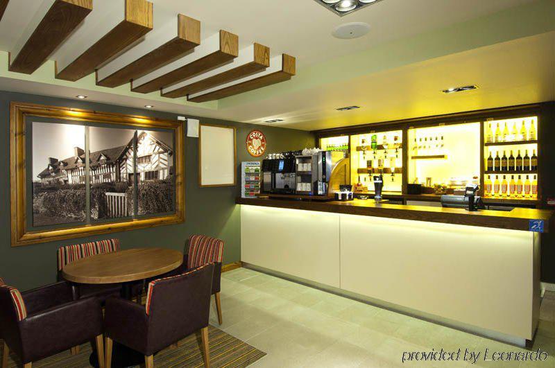 Premier Inn Stratford Upon Avon Waterways Exterior photo